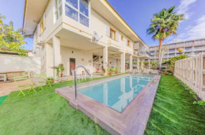 Vivienda con piscina a 300 metros de la playa